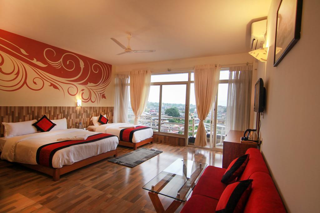 Hotel City Inn - Mountain View Покхара Екстер'єр фото