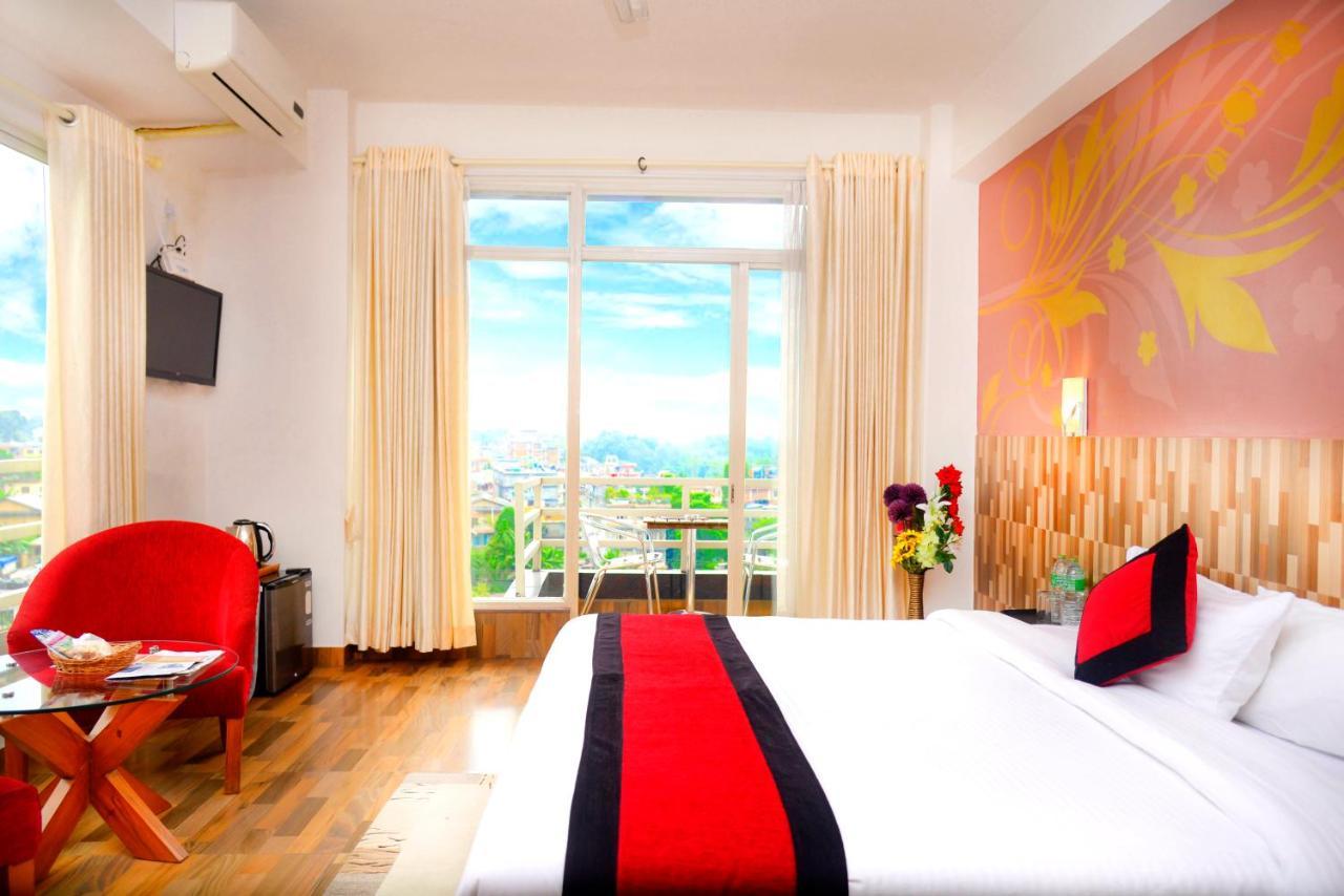 Hotel City Inn - Mountain View Покхара Екстер'єр фото